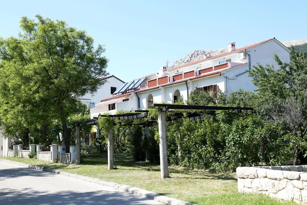 Apartment Tomasic With Terrace Baška Croazia