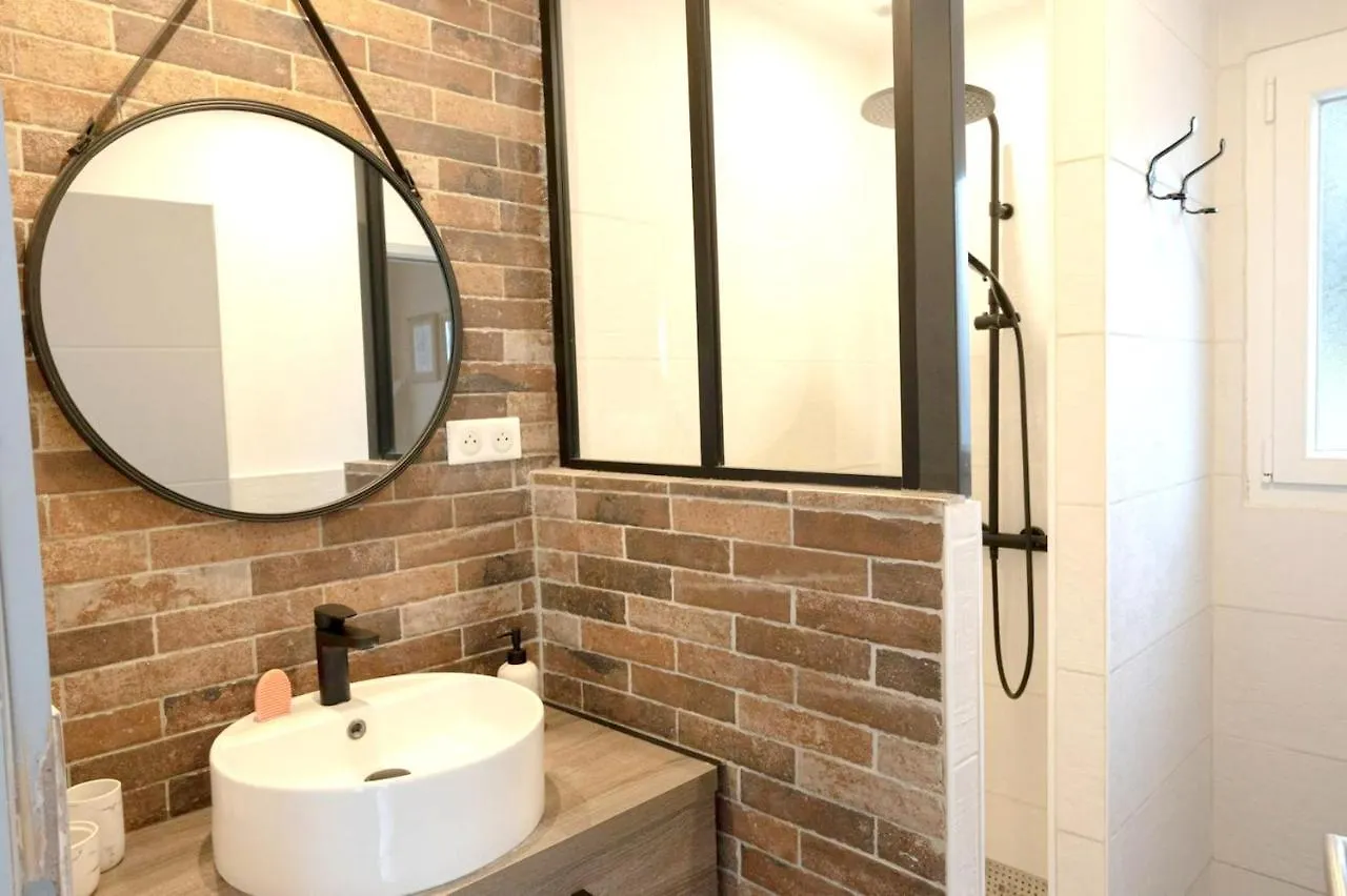 Apartment Tomasic With Terrace Baska